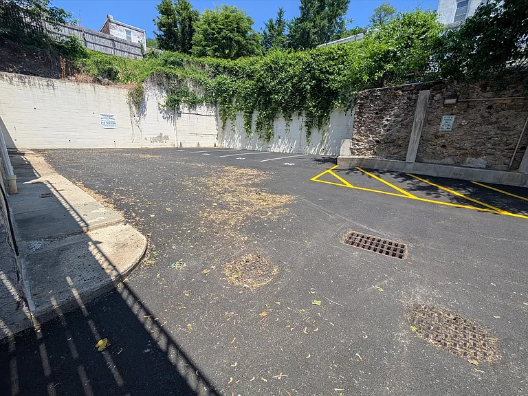 4700 Alden Ave #C — Photo 13