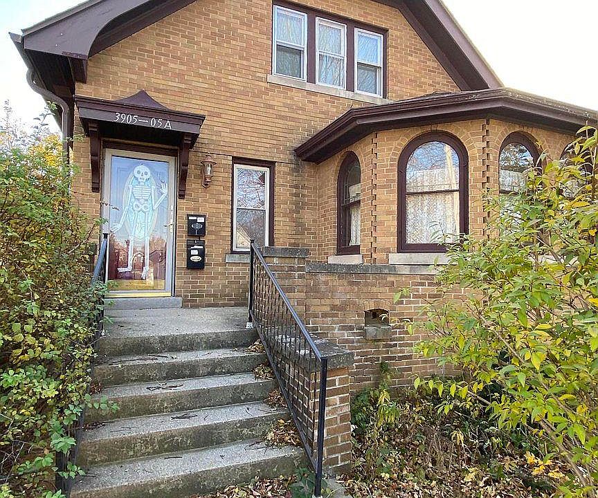 Front of duplex