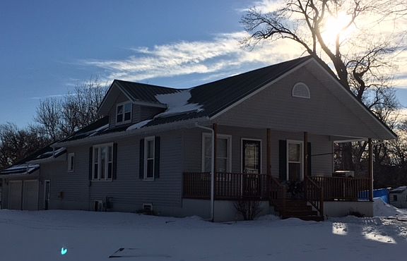 3rd image of 601 S Highland St