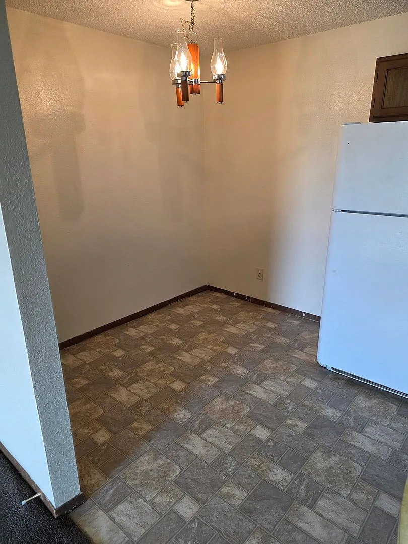 2 Bedrooms. One Great Place to Call Home. — Photo 3