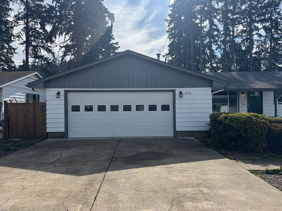1st image of 835 Barber Dr