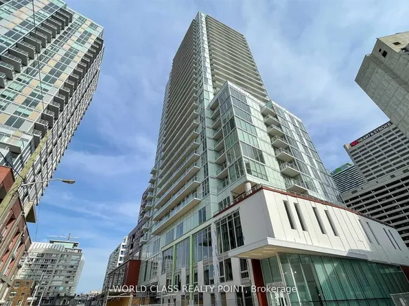 33 Helendale Ave #1404, Toronto, ON M4R 0A4