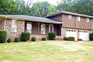 2nd image of 2475 Ravencliff Rd