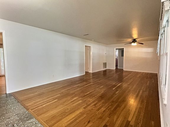 5th image of 635 Rockhill Dr