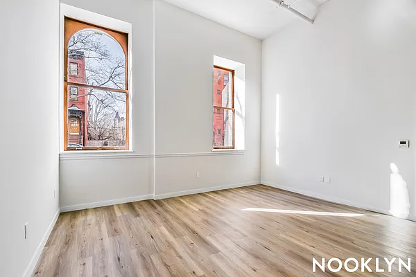 Rented by Nooklyn NYC LLC | media 30