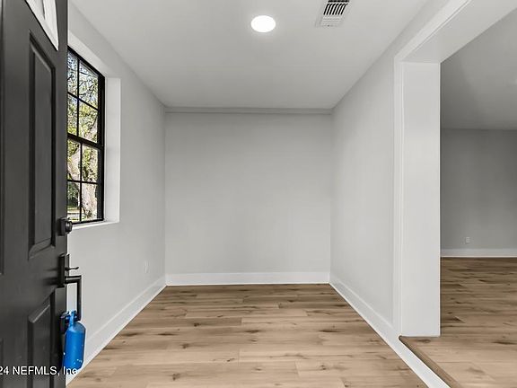 3rd image of 10531 ANDERS Boulevard