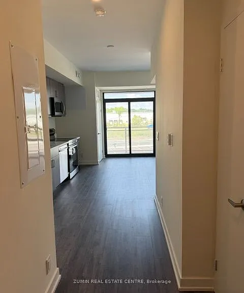 350 Prince Charles Dr — Photo 2