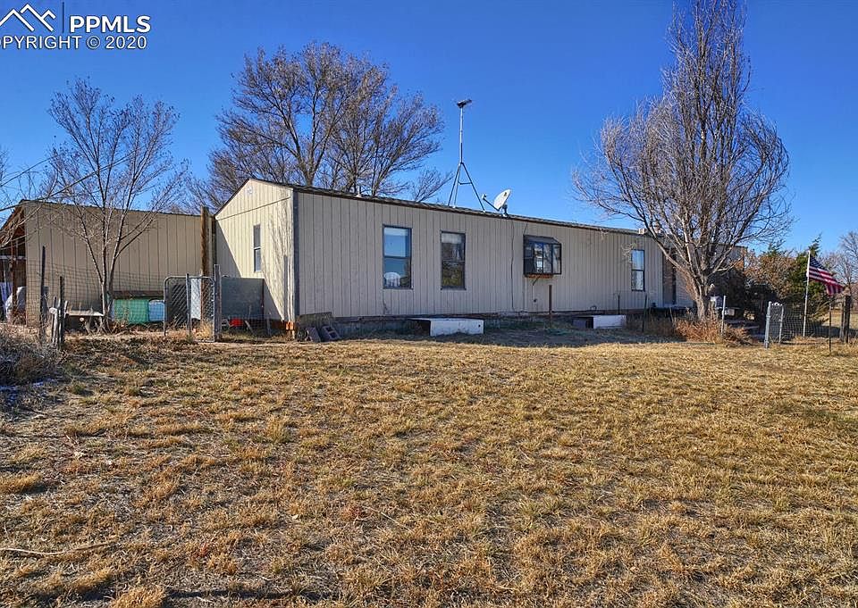 1st image of 15565 Russell Dr