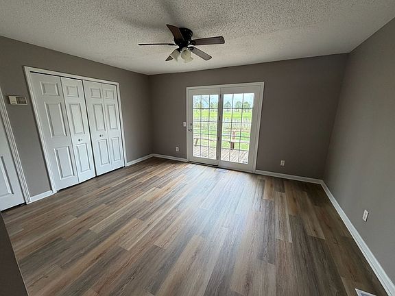 5th image of 621 Goldenview Dr