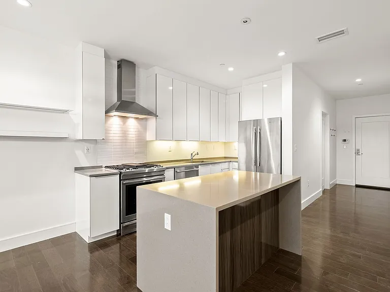 33 B St #108 — Photo 1