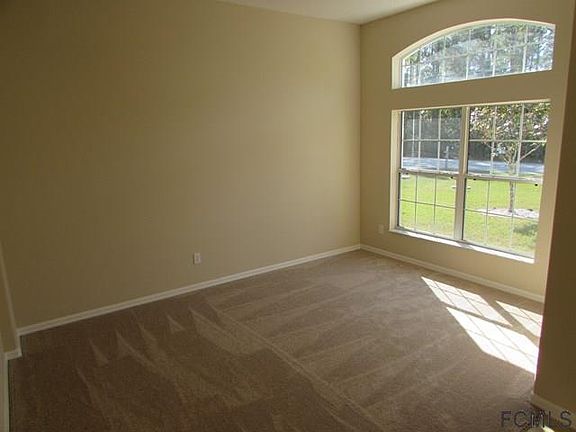 4th image of 35 Rivera Ln