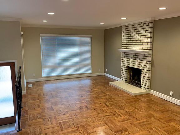 2nd image of 155 Lassen Dr