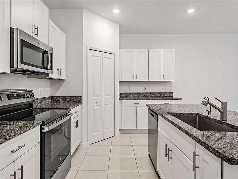 4607 Tuscan Loon Dr — Photo 8