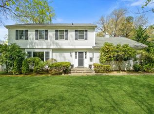 19 Palmer Ave, Scarsdale, NY 10583