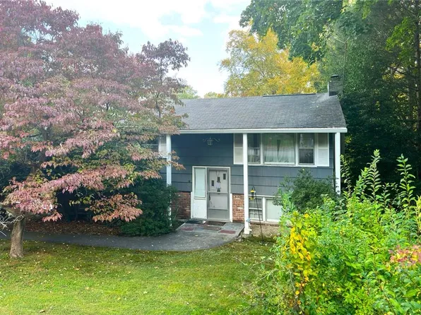10 Owen Drive, Mahopac, NY 10541