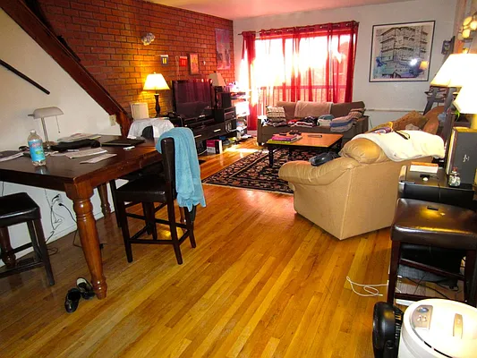 Rented by New York is Home | media 9