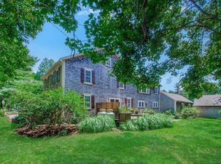 65 Acushnet Rd, Mattapoisett, MA 02739