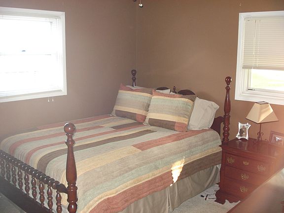 4th image of 2749 Lowell Ct