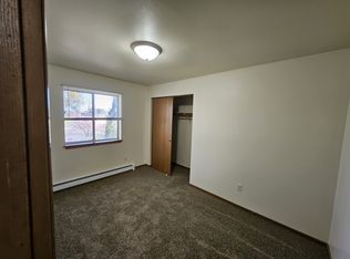 649 Foxtree Cir, Burlington, WI 53105