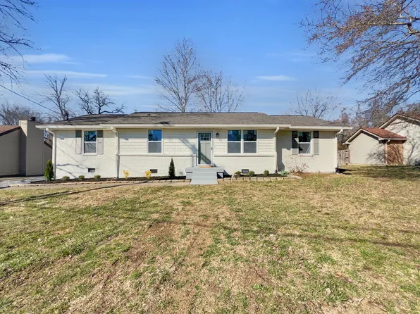 331 Raindrop Ln, Hendersonville, TN 37075