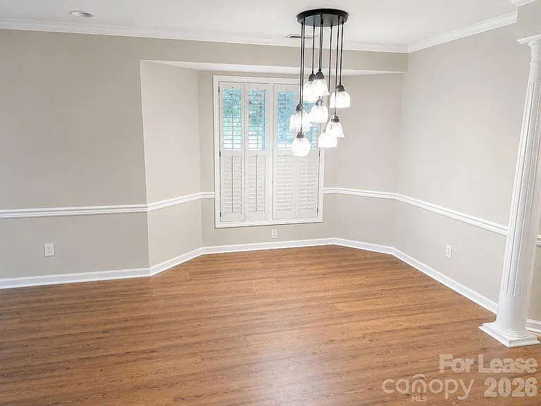 1109 E Morehead St #10 — Photo 4