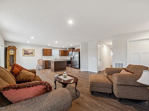 5th image of 3128 Cottage Cove Dr