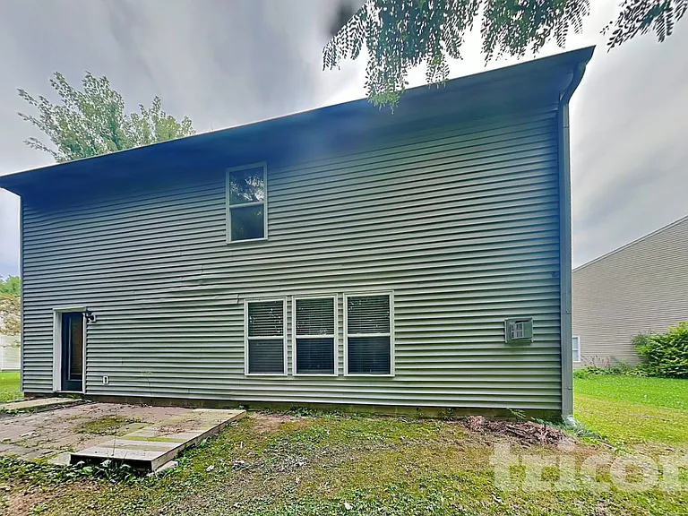 7921 Crackling Ln — Photo 18
