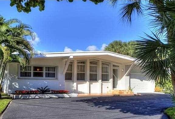 3rd image of 2305 N Ocean Blvd