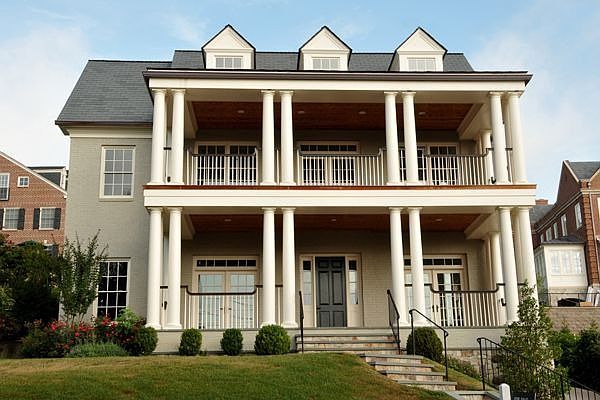 1st image of 1808 Edgehill Dr