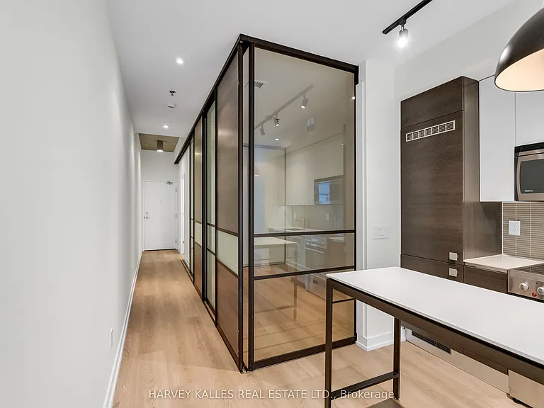 8 Dovercourt Rd #222 — Photo 15