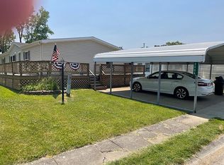 3906 Spring Lakes Blvd, Atwater, OH 44201