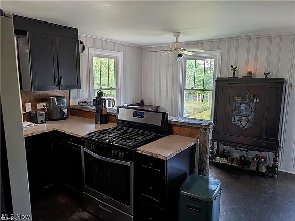 5th image of 3371 Brecksville Rd