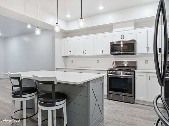 5th image of 955 W Grove Way #101