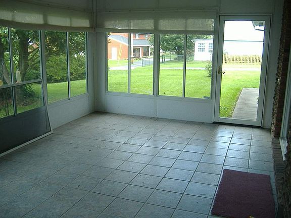 2nd image of 112 Columbus St