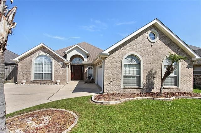 1st image of 11221 N Forest Park Ct