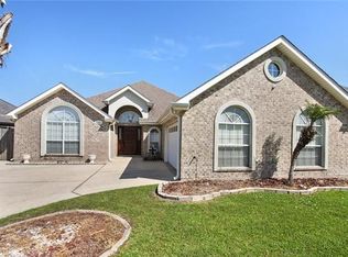 11221 N Forest Park Ct, New Orleans, LA 70128