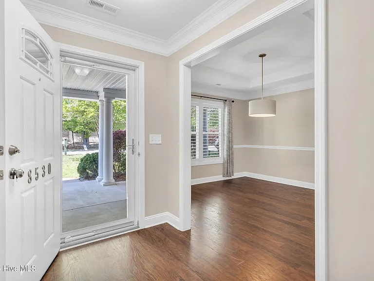 8530 Jadewood Dr — Photo 13