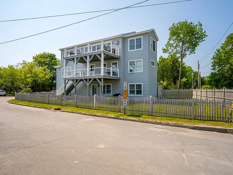 4 Fisherman Ln — Photo 67