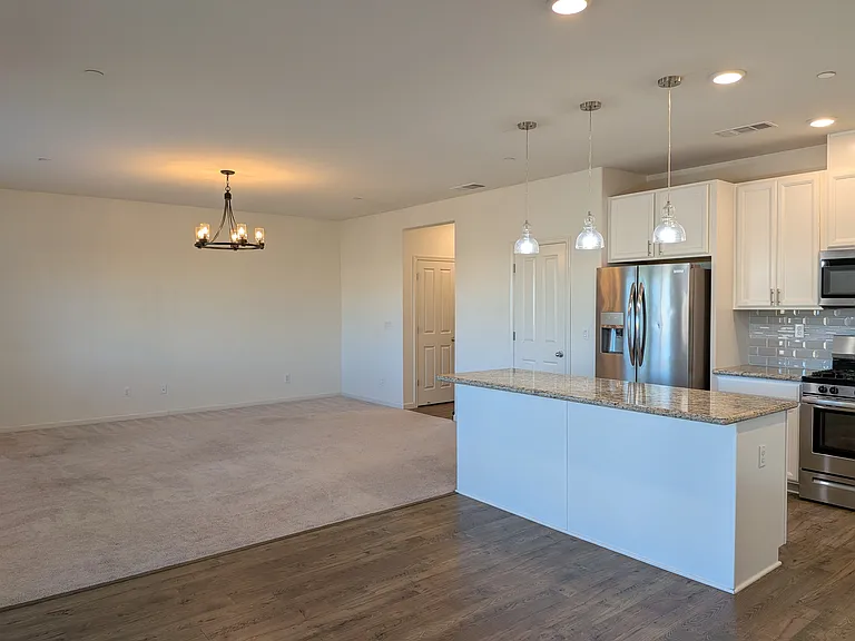 509 Glory Ct — Photo 8