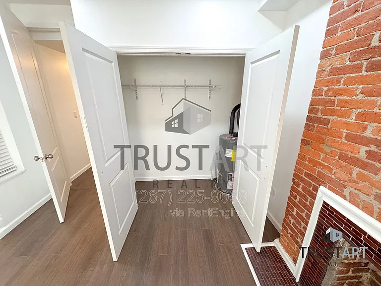 910 N 41st St #2 — Photo 11