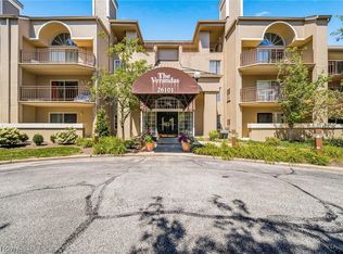 26101 Village Ln APT 202, Beachwood, OH 44122