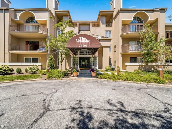 26101 Village Ln APT 202, Beachwood, OH 44122