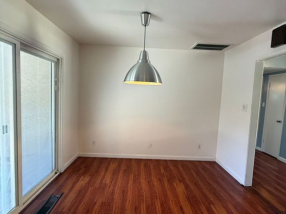 5th image of 6873 Greenhaven Dr #1000
