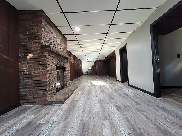 6341 S Kilpatrick Ave — Photo 9