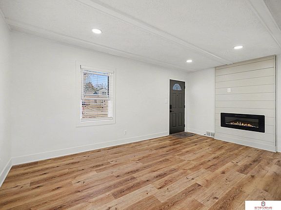 5th image of 2504 Washington St