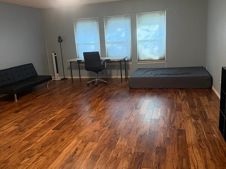 1208 Bradbury Ln — Photo 31