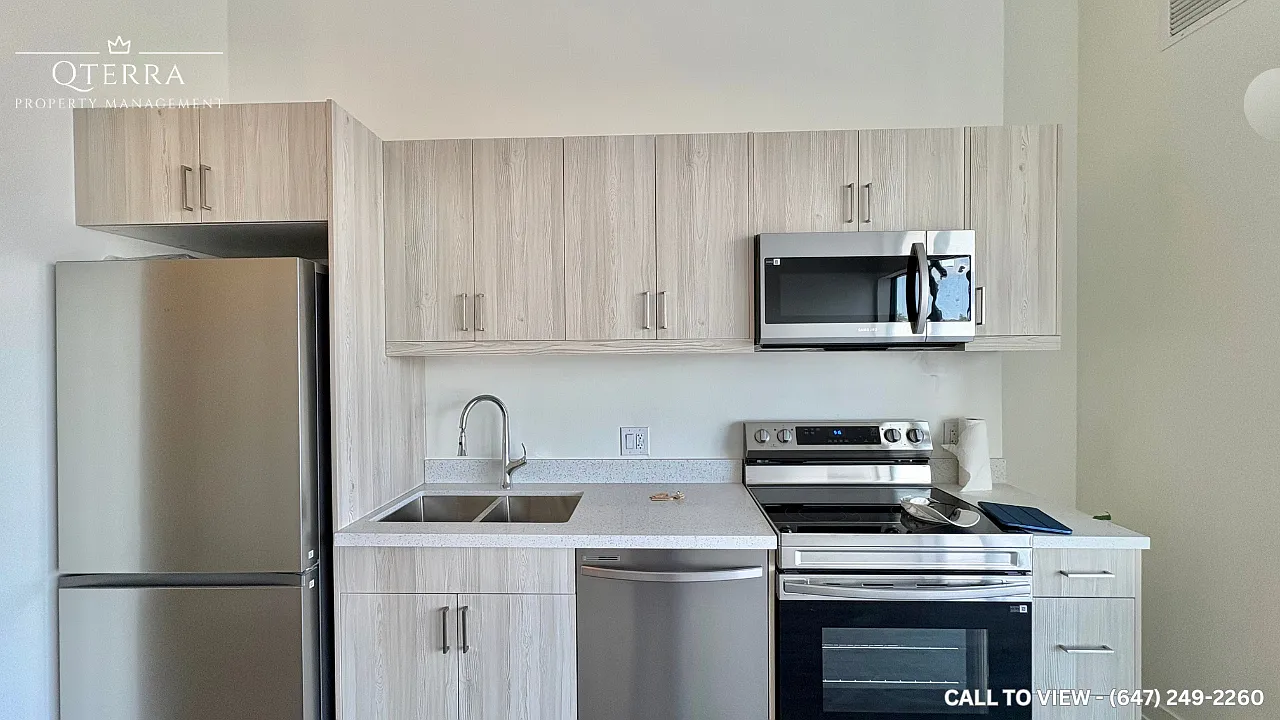 1 bed, 570 sqft, $1,699 — Photo 2