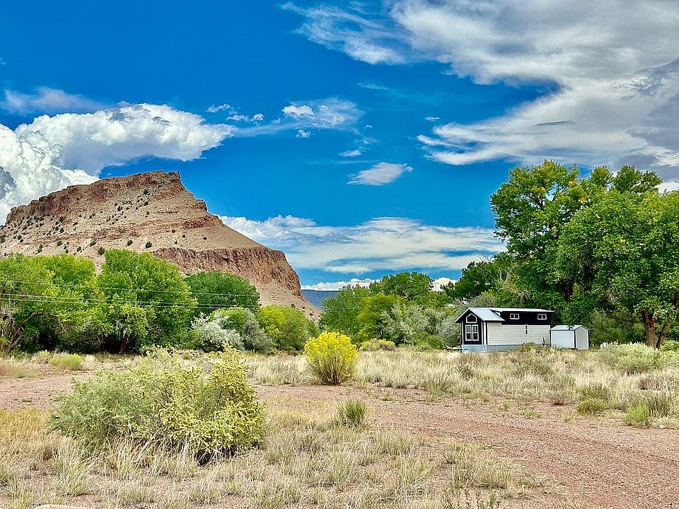 Entry & circle drive