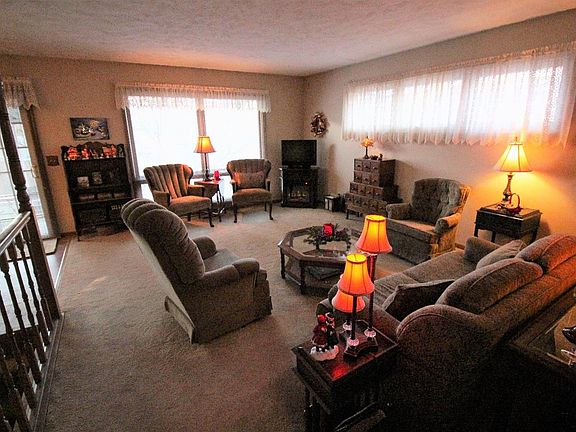 4th image of 1821 Urbana Ln