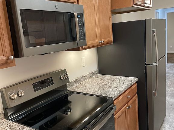 3rd image of 920-940 7th Ave #920-14